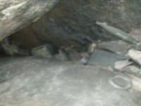 Sığınak ve mağarada silah ele geçirildi