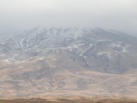 Süphan Dağı'na yılın ilk karı yağdı
