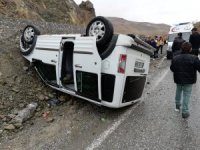 Hakkari-Van karayolunda kaza: 5 yaralı!