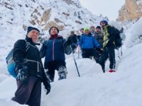Mar Şalita Manastırı’na kış tırmanışı