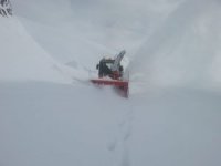 Hakkari’de  karla mücadele raporu açıklandı
