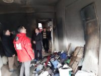 Hakkari Kızılay evi yanan Dalga ailesine sahip çıktı