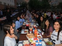 Gazi Mustafa Kemal Anadolu Lisesi iftar yemeği verdi