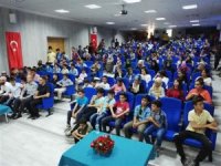 Hakkari’de gençlik ile iletişim konferansı düzenlendi