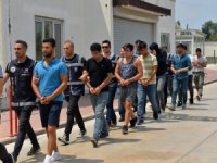 Gözaltına alınan 41 kişi Adana'ya götürüldü