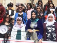 STK kadın temsilcilerinden Diyarbakır'daki annelere destek