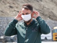 Başkan Aksaç, ücretsiz maske dağıttı