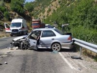 Otomobille minibüs çarpıştı: 5 yaralı