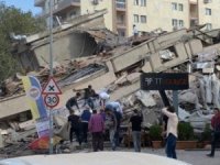 İzmir depreminde 102 kişi hayatını kaybetti