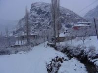 Hakkari'de 20 köy yolu ulaşıma kapandı