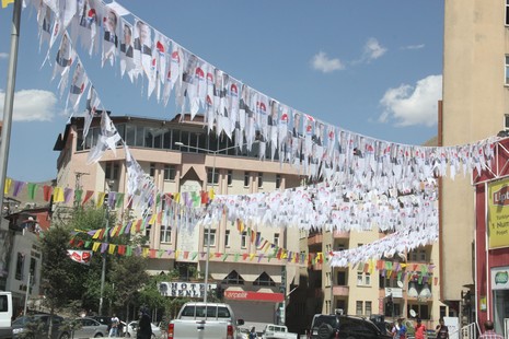 bayrak-1.20140730153820.jpg bayrak-1.20140730153820.jpg