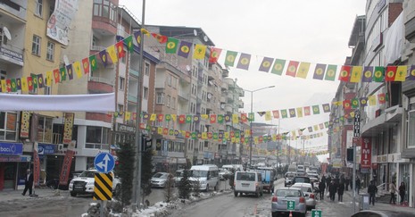 bdp-bayrak-asti-1.jpg