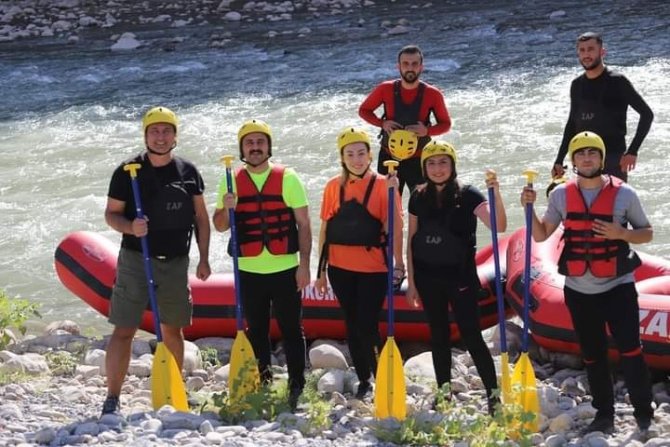 cukurcada-rafting-heyecani-devam-ediyor-2.jpg