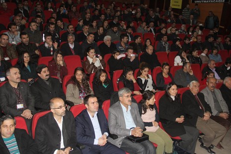 egitim-sen-kongresi-2014-2.jpg egitim-sen-kongresi-2014-2.jpg