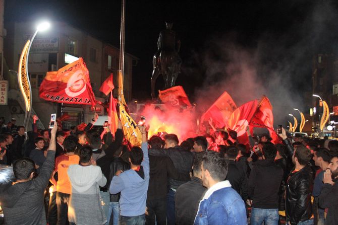 galatasaray-besiktas-hakkari-4.jpg