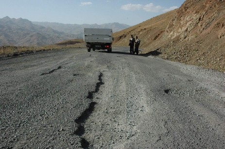 gecitli.docyol-is.jpg