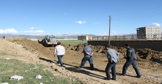 gever-belediyesi-yol-calismasi-1.jpg