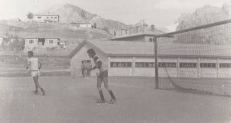 hakkâri-sehir-stadi–1976.20120822145849.jpg