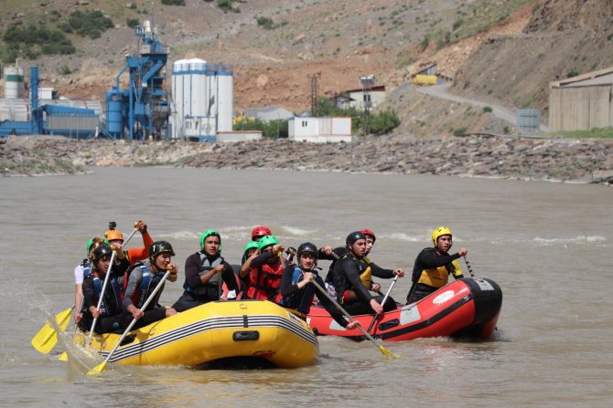 hakkari’de-doga-sporlari-etkinligi-2.jpg