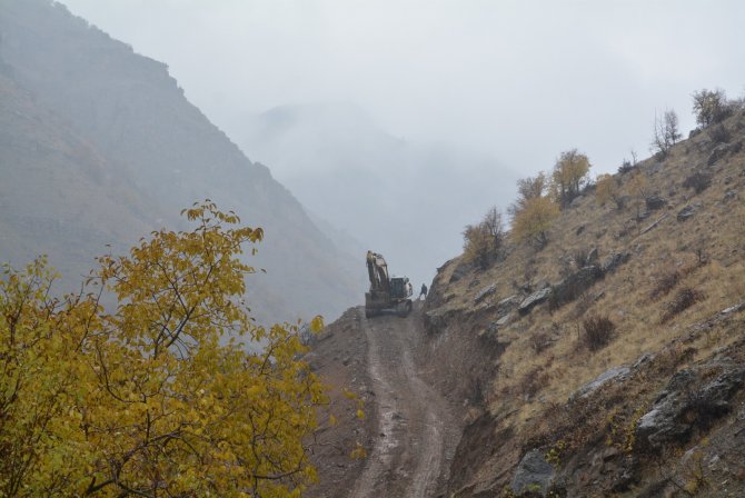 hakkari-agacdibi-koyu-3.jpg