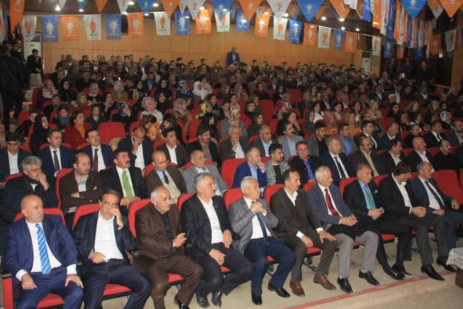 hakkari-ak-parti--temayul-yoklamasi-yapti-2.jpg