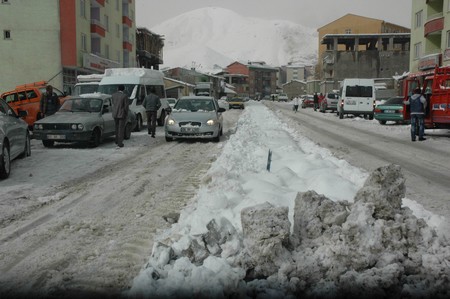 hakkari-buz-h-2.jpg