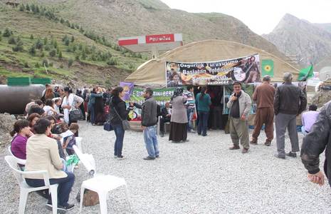 hakkari-cozum-cadiri-4.jpg hakkari-cozum-cadiri-4.jpg