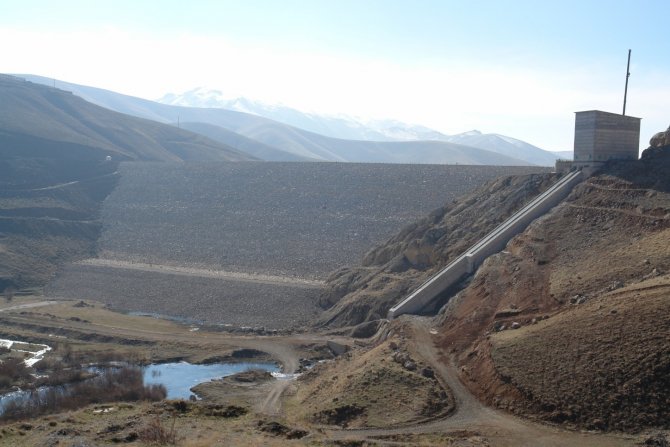 hakkari-dilimli-baraji.jpg