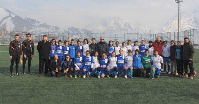 hakkari-gucuspor-2-001.jpg