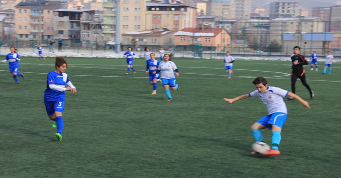 hakkari-gucuspor-4.jpg