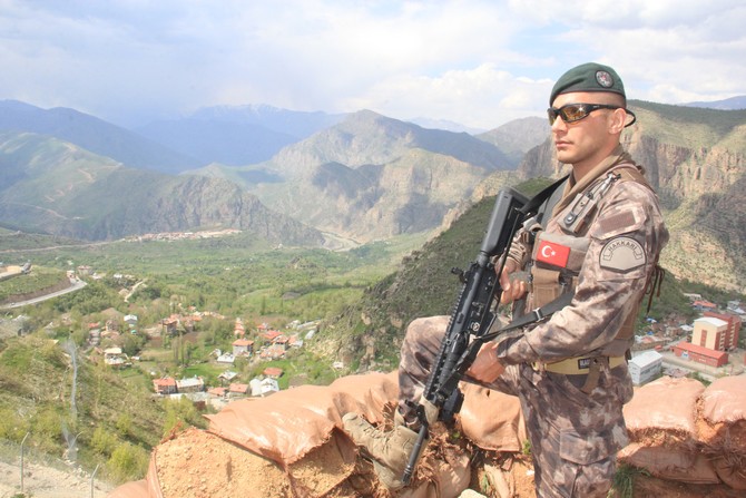 hakkari-ozel-harekat-polisi-m-001.jpg