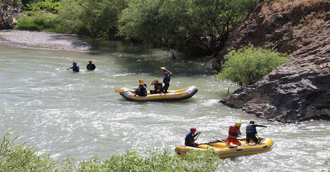 hakkari-rafting--1.jpg