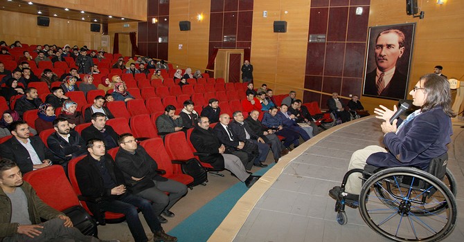 hakkari-universitesi-konferans-m.jpg