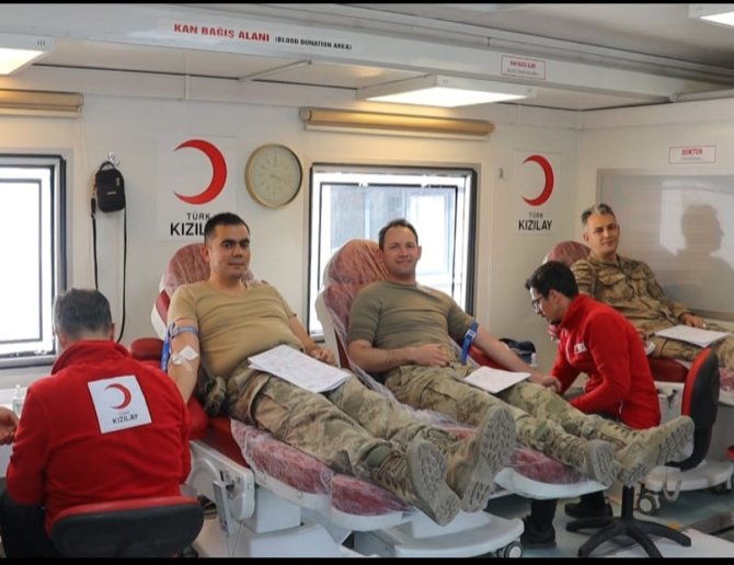 jandarma-kan-bagisi-etkinligi-duzenledi.jpg