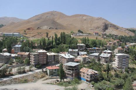 karsiyaka-mahallesi-hakkari-3.jpg