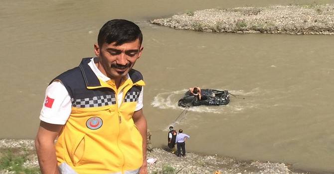 kaza-001.jpg kaza-001.jpg