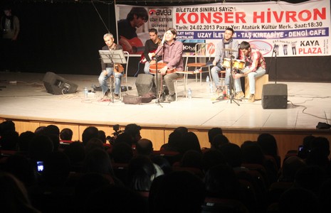 konser-2.jpg