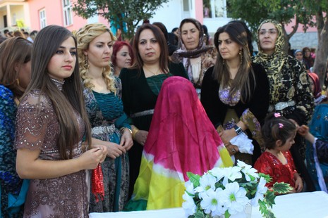ozdil-ailesi-111111111111.jpg