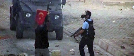 savas-alanina-donen-silopi-de-ilginc-bir-goruntu-1.jpg