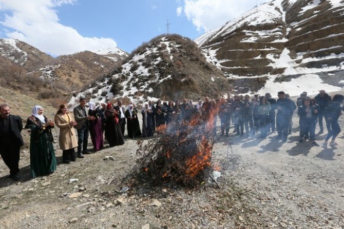 semdinli-newroz-2.jpg