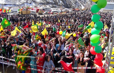 semdinli-newroz-2222.jpg