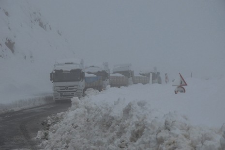 sirnak-hakkari-karayolu-4.jpg