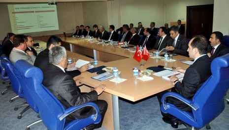 toplanti-vallik-1.jpg toplanti-vallik-1.jpg