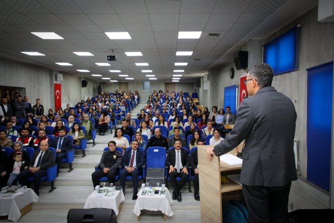 vali-celik-bagimlilik-yikimlara-neden-oluyor-3.jpg