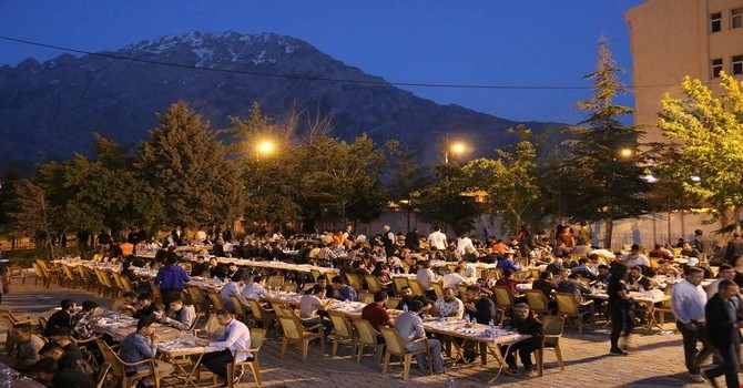 vali-iftar-2.jpg