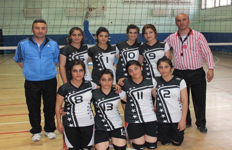 voleybol-turnuvasi-hakkari-3.jpg