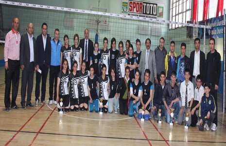 voleybol-turnuvasi-hakkari-4.jpg