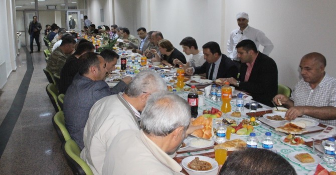 yuksekova-iftar-yemegi-hastane--2-001.jpg