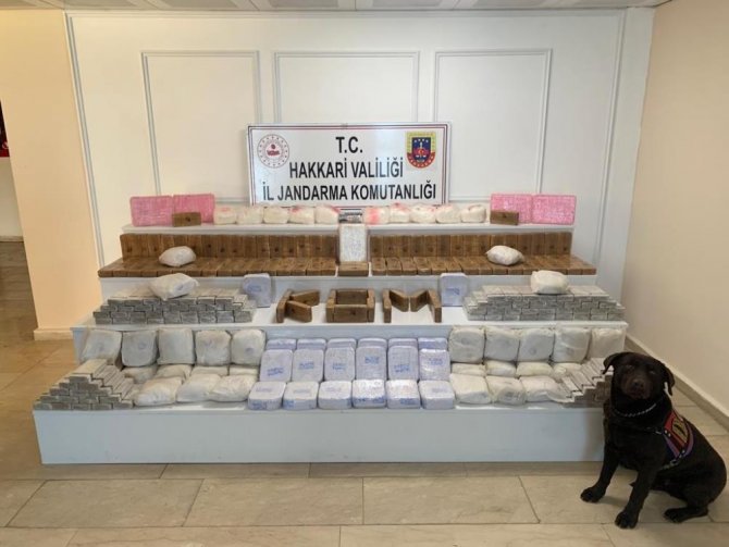 yuksekovada-171-kilo-500-gram-uyusturucu-ele-gecirildi.jpg