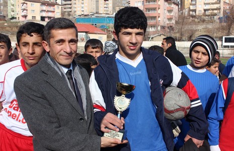 yunus-emre-2.20121214105129.jpg